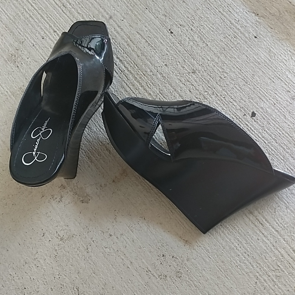 Sandals - Picture 4 of 6